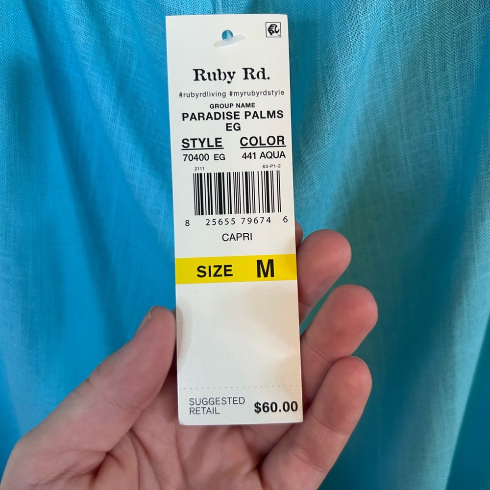 Ruby Rd. Turquoise Linen Wide Leg Capris - Picture 4 of 4